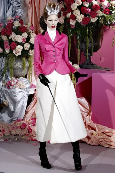 Look 2